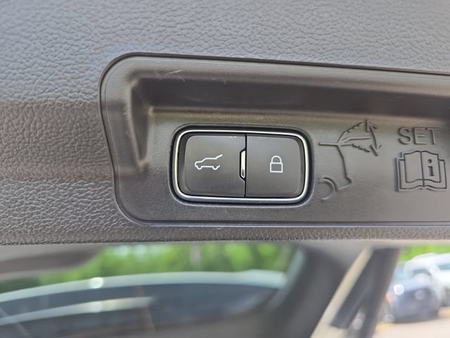 Certified 2023 Ford Explorer Limited w/ Limited Technology Package AWD/4WD image 9