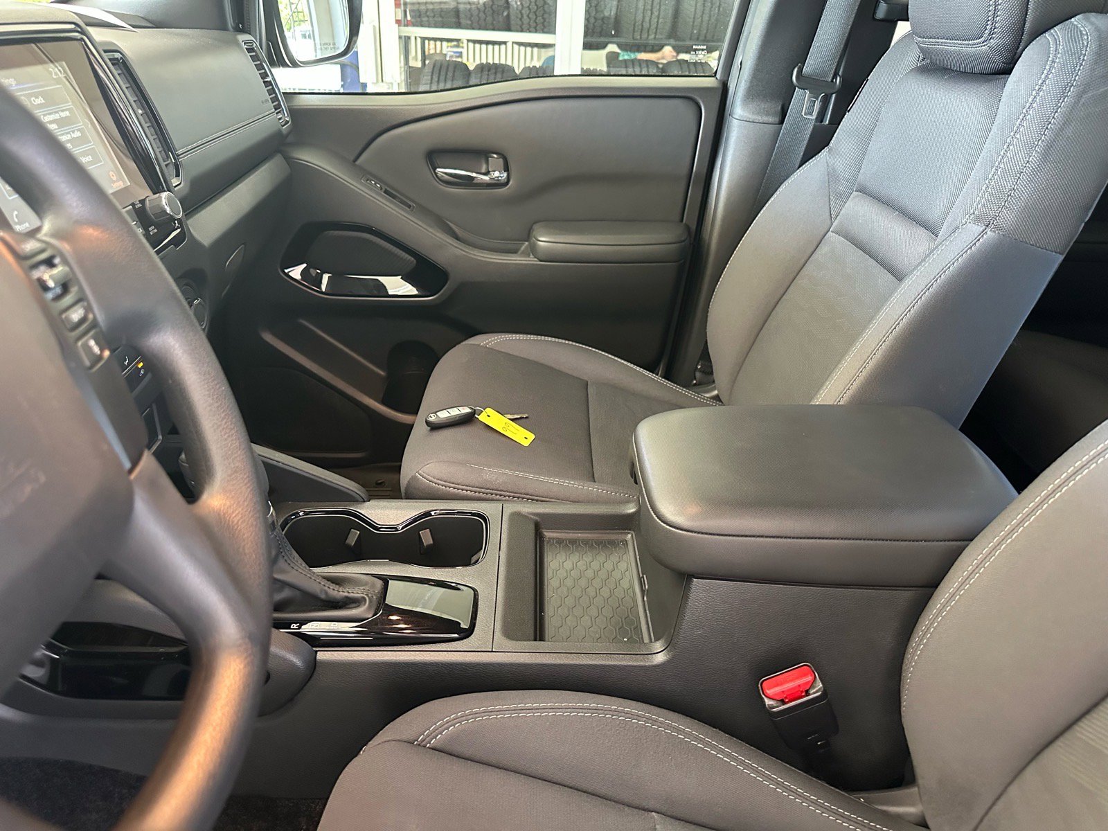 Used 2023 Nissan Frontier SV w/ Midnight Edition Package RWD image 20