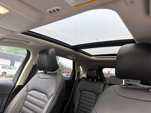 Certified 2024 Ford Edge SEL w/ Convenience Package AWD/4WD image 18