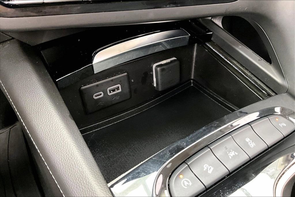Used 2023 Buick Envision Preferred AWD/4WD image 32
