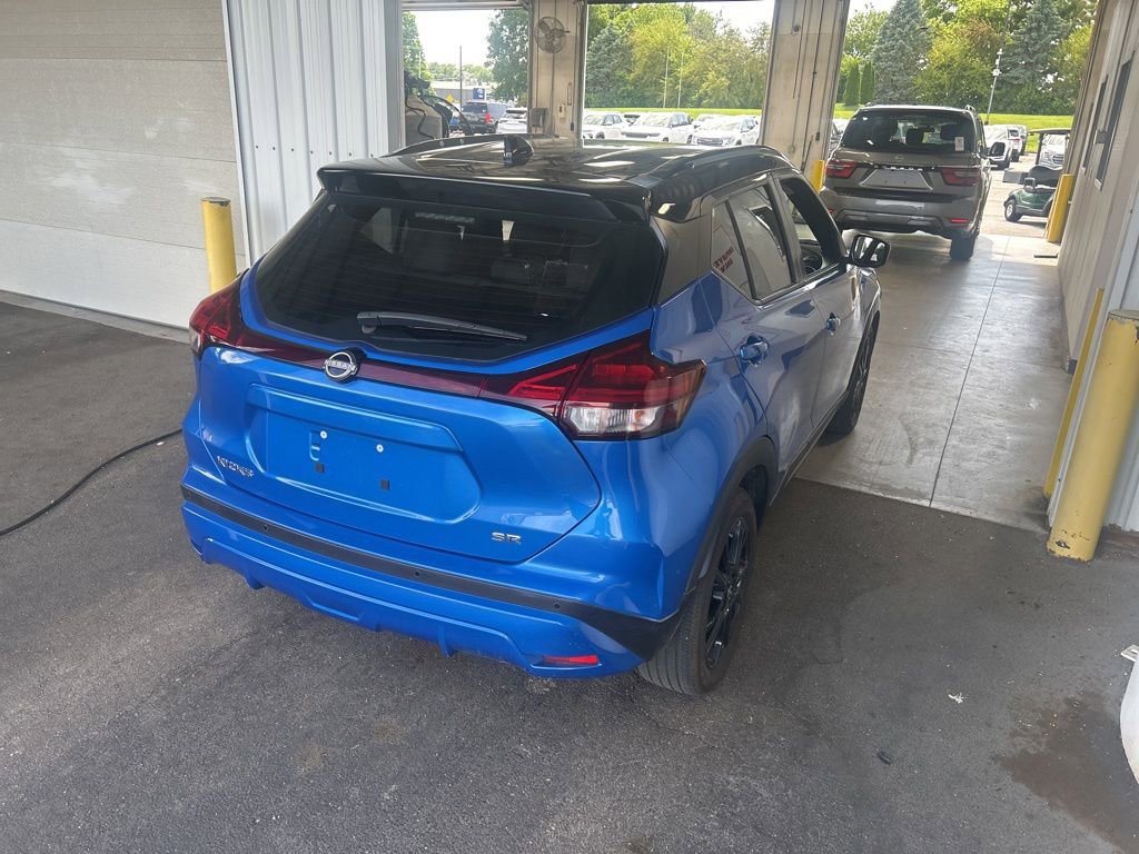Used 2023 Nissan Kicks SR w/ SR Premium Package FWD image 7