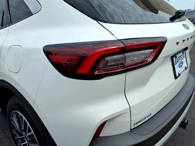 Certified 2024 Ford Escape SE FWD image 12