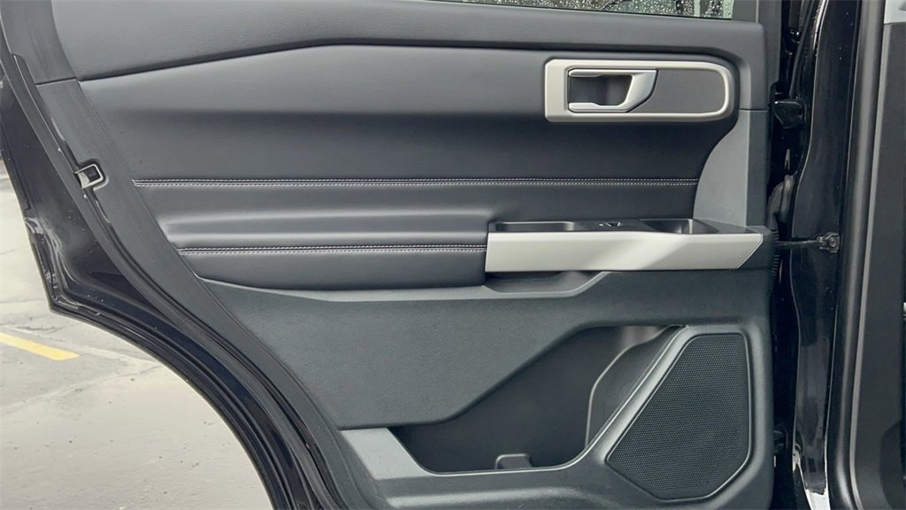 Certified 2023 Ford Explorer XLT w/ Equipment Group 202A image 39