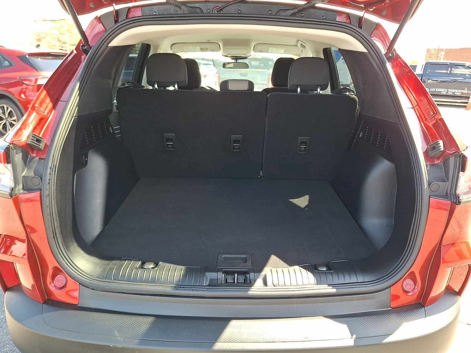 Certified 2022 Ford Escape SE w/ SE Sport Appearance Package image 30