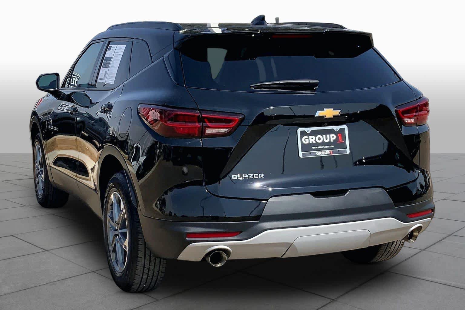 Used 2024 Chevrolet Blazer LT w/ Convenience Package FWD image 12