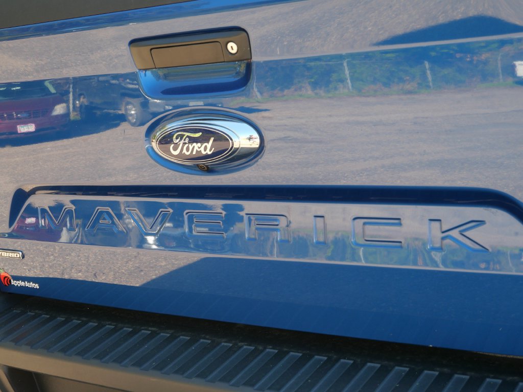 Certified 2023 Ford Maverick XLT w/ XLT Luxury Package FWD image 8