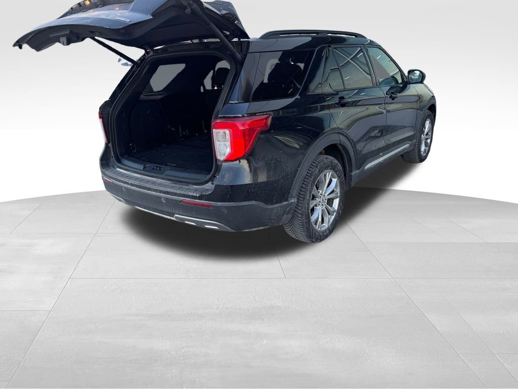 Certified 2020 Ford Explorer XLT w/ Equipment Group 202A image 2
