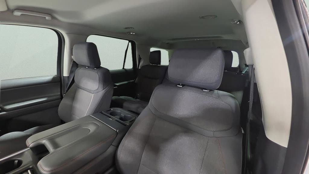 Certified 2025 Ford Expedition Active image 19