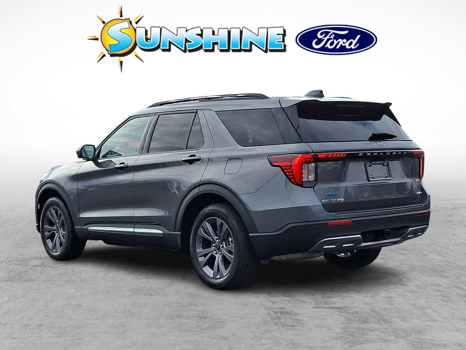 Certified 2025 Ford Explorer Active w/ Active Comfort Package image 2