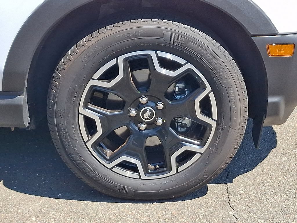 Certified 2025 Ford Bronco Sport Outer Banks w/ Outer Banks Tech Package+ AWD/4WD image 8