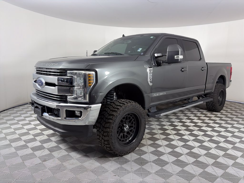 Certified 2019 Ford F250 Lariat w/ Lariat Value Package AWD/4WD image 3