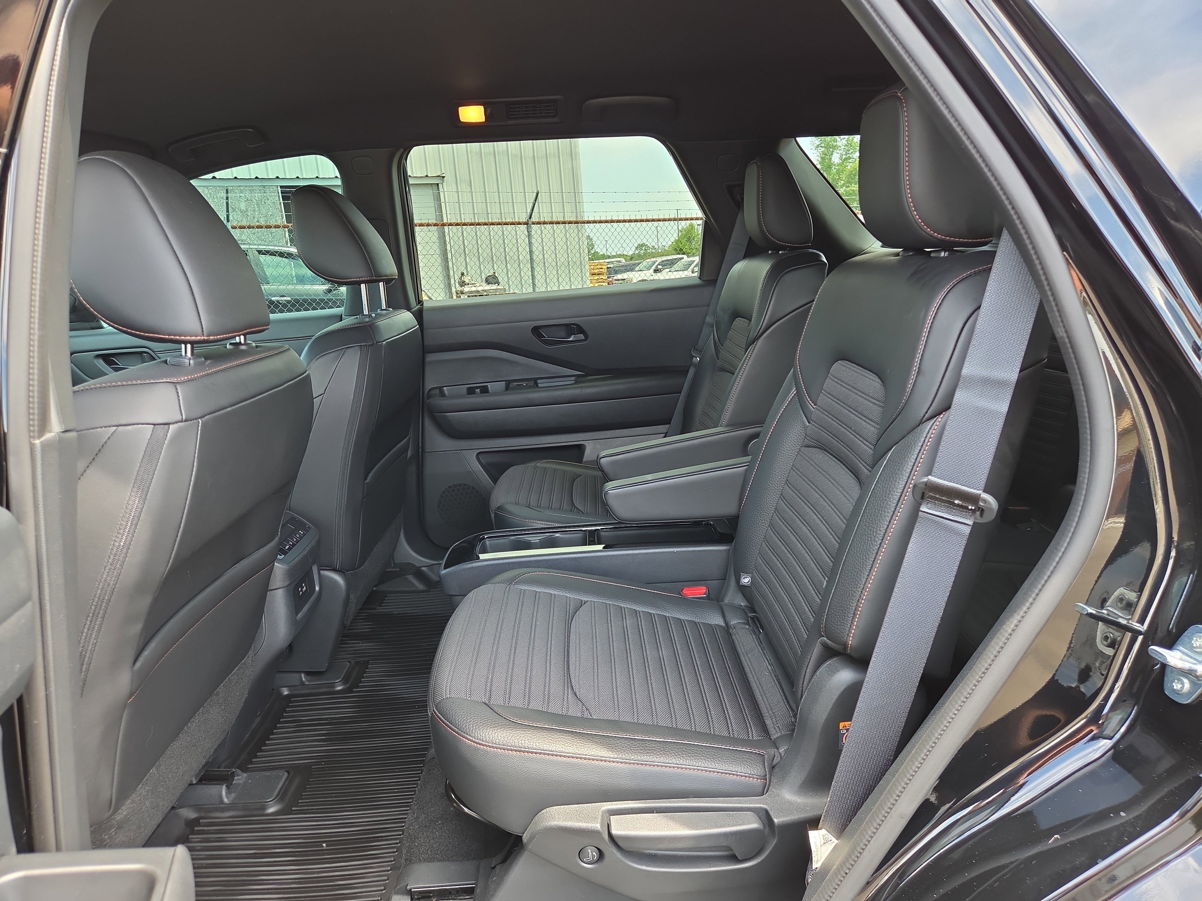 Used 2024 Nissan Pathfinder Rock Creek AWD/4WD image 11