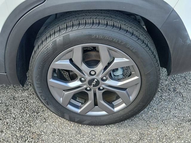 Used 2024 Kia Seltos S FWD image 7