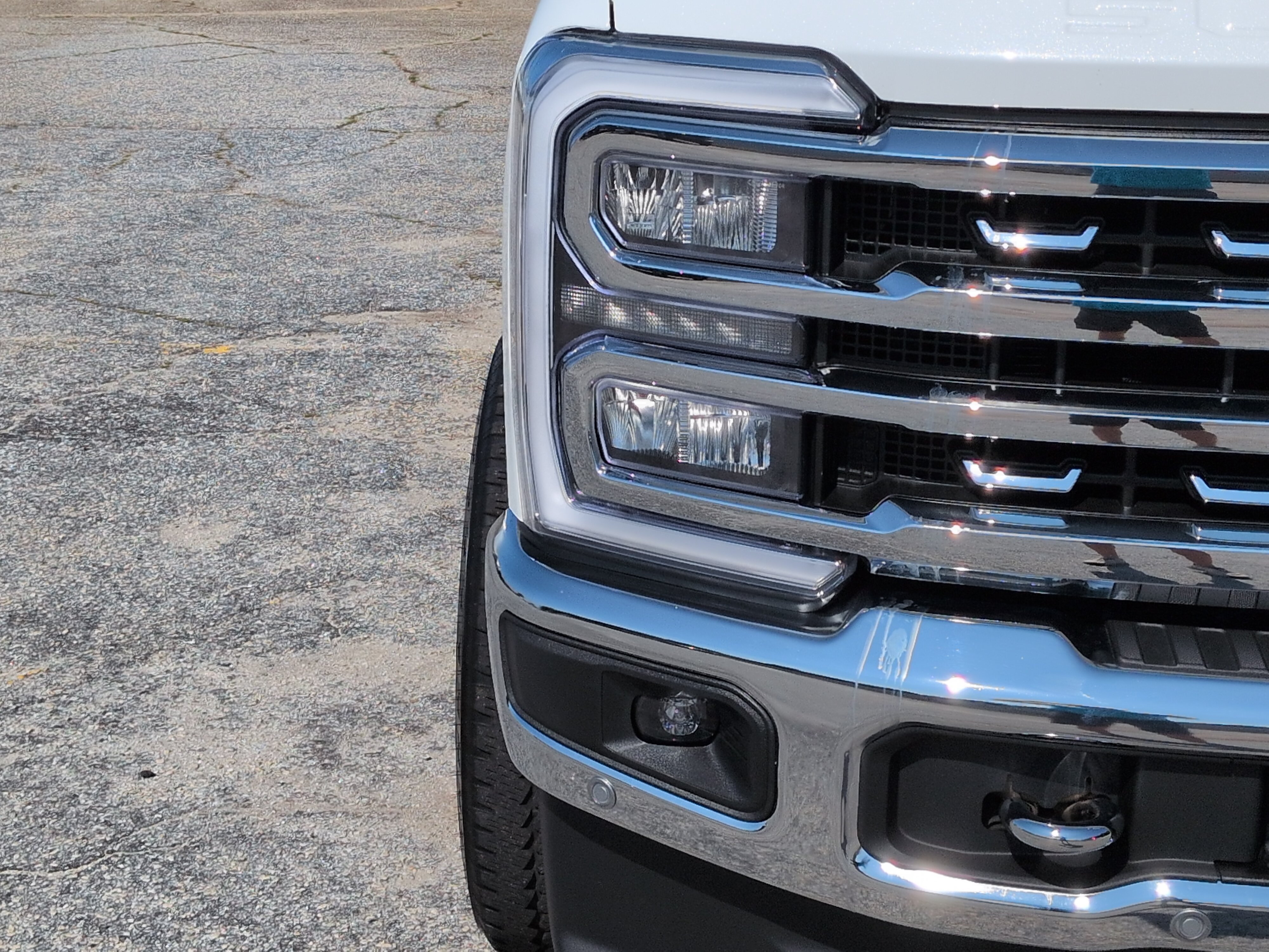 Certified 2024 Ford F350 Lariat w/ Lariat Ultimate Package AWD/4WD image 8