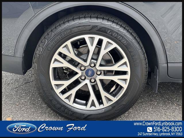 Certified 2022 Ford Escape SEL w/ Technology Package AWD/4WD image 7