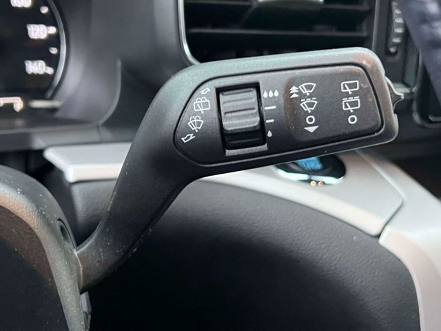Certified 2023 Ford Explorer XLT w/ Equipment Group 202A AWD/4WD image 27