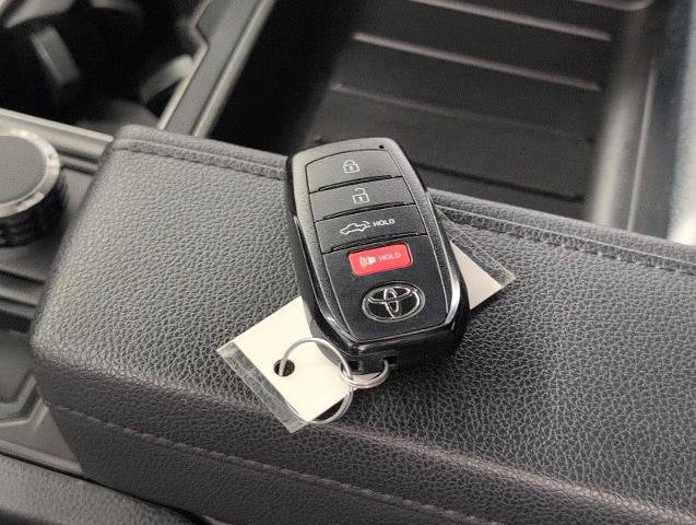 Used 2025 Toyota Tundra SR5 w/ SR5 Convenience Package AWD/4WD image 28