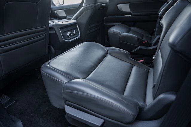 Certified 2025 Ford Expedition Active image 43