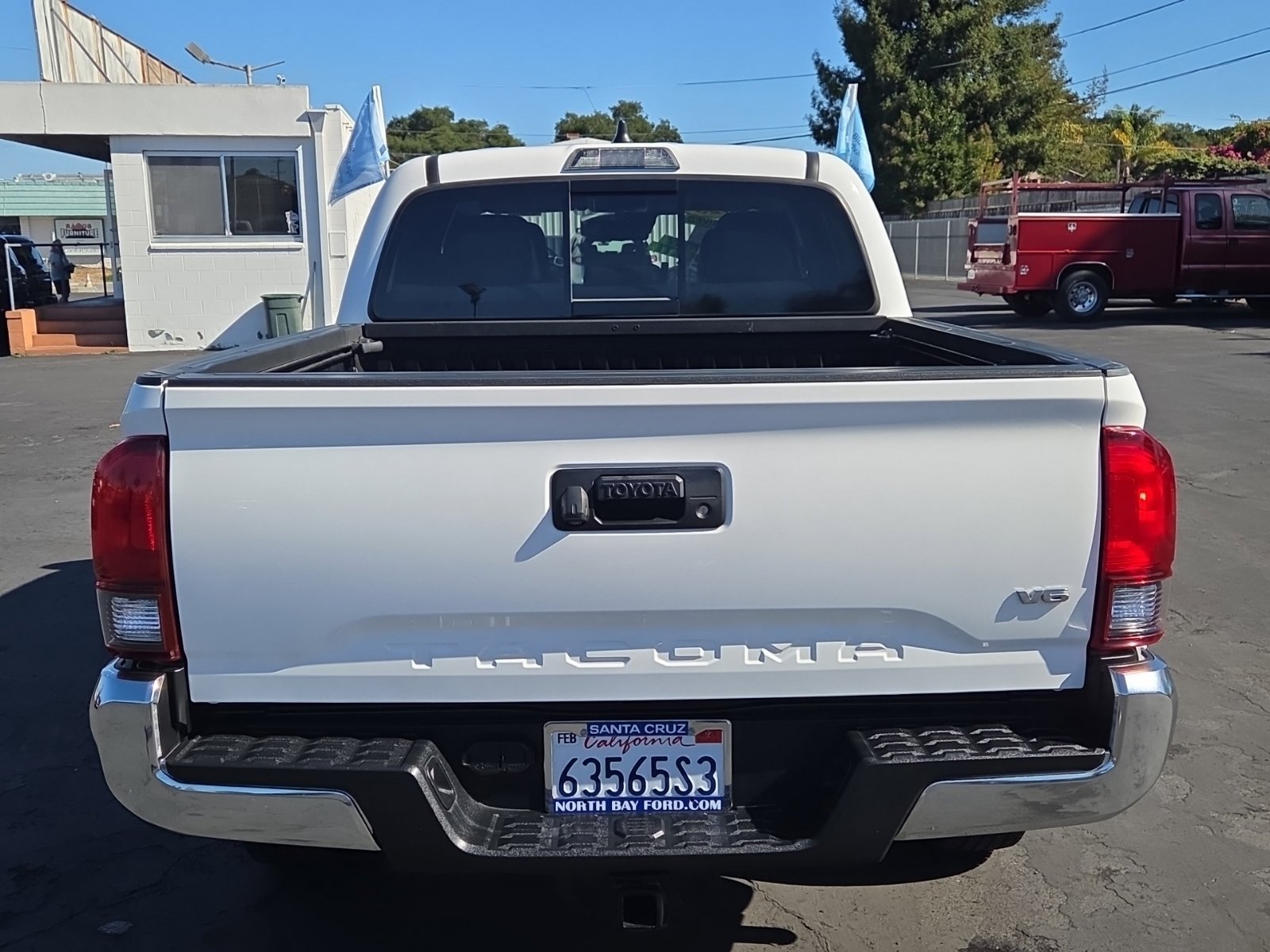 Used 2023 Toyota Tacoma SR5 RWD image 6