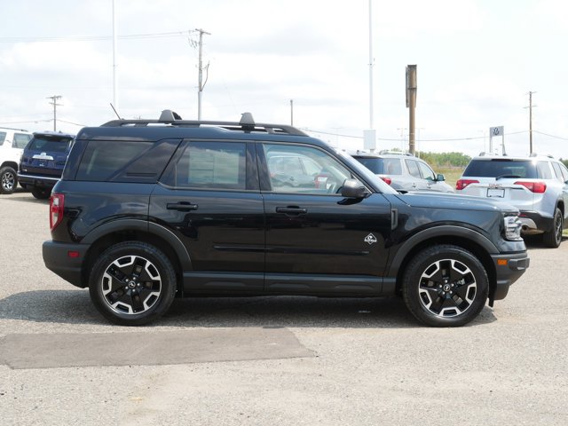 Certified 2022 Ford Bronco Sport Outer Banks w/ Tech Package AWD/4WD image 2