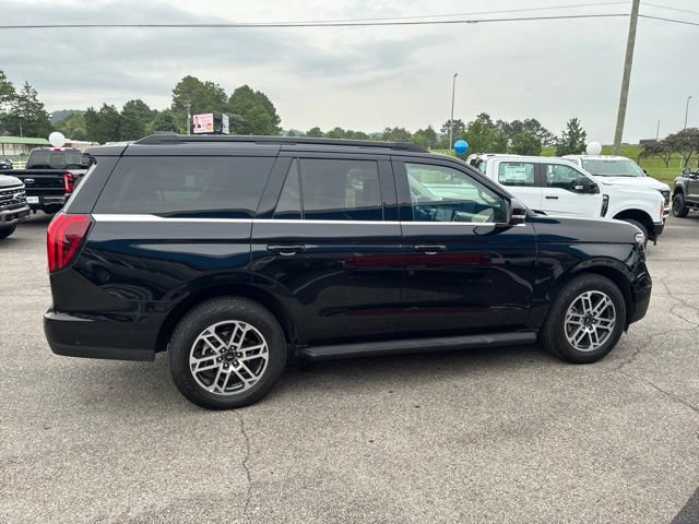 Certified 2025 Ford Expedition Active AWD/4WD image 41