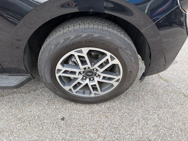 Certified 2025 Ford Expedition Active AWD/4WD image 31