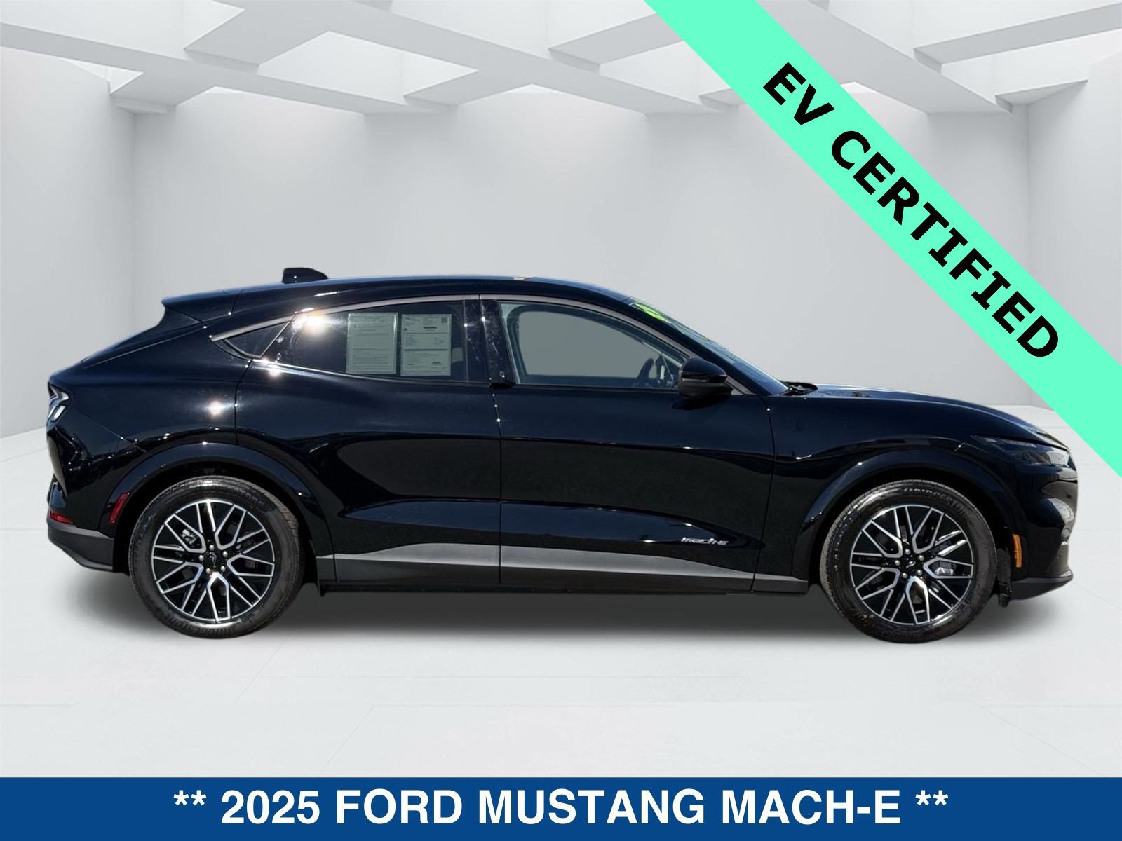 Certified 2025 Ford Mustang Mach-E Premium image 5