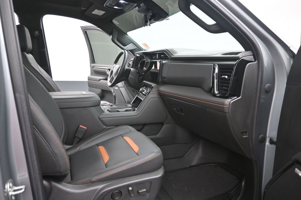 Used 2024 GMC Sierra 2500 AT4 w/ AT4 Premium Plus Package AWD/4WD image 26