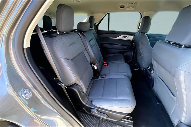 Certified 2025 Ford Explorer Active image 23