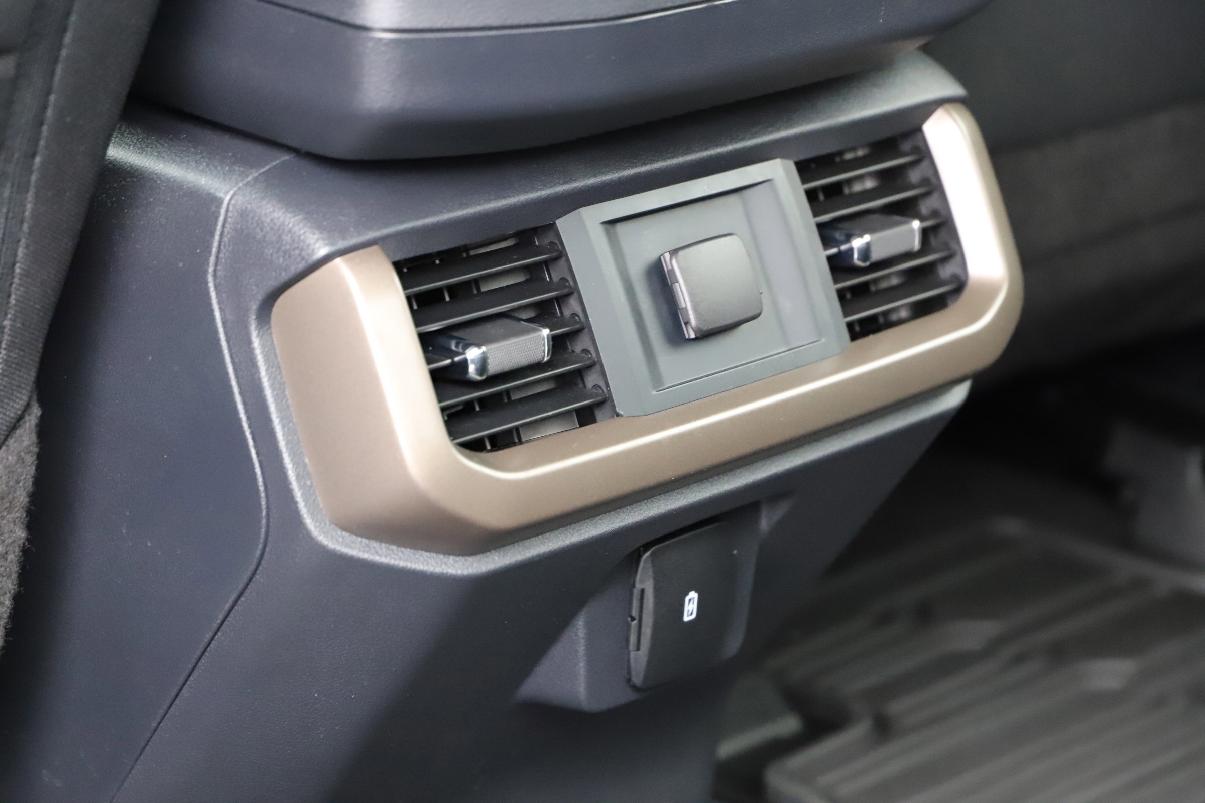 Certified 2025 Ford F150 STX w/ Equipment Group 201A FX4 image 18