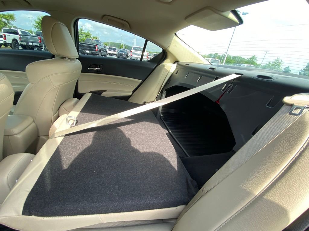 Used 2017 Acura ILX FWD image 28