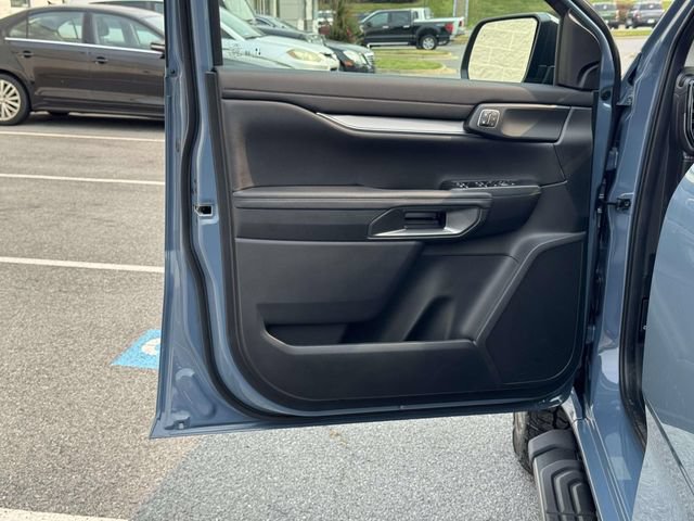 Certified 2025 Ford Ranger Lariat w/ FX4 Off-Road Package AWD/4WD image 14