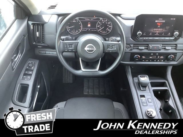 Used 2023 Nissan Pathfinder S image 13