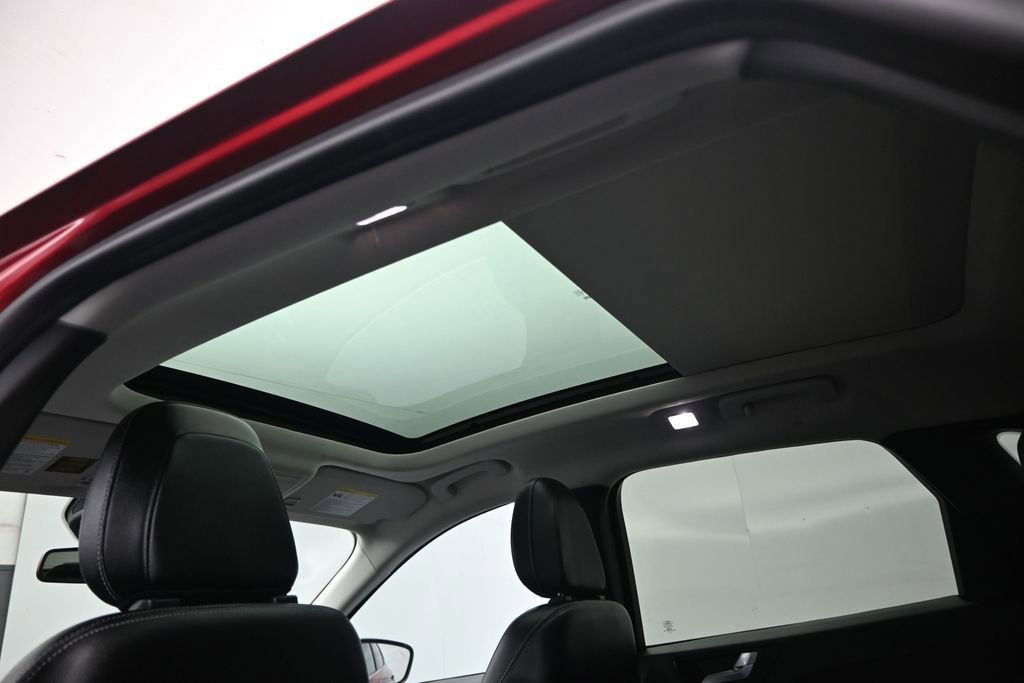 Certified 2023 Ford Escape SE w/ PHEV Premium Package FWD image 22