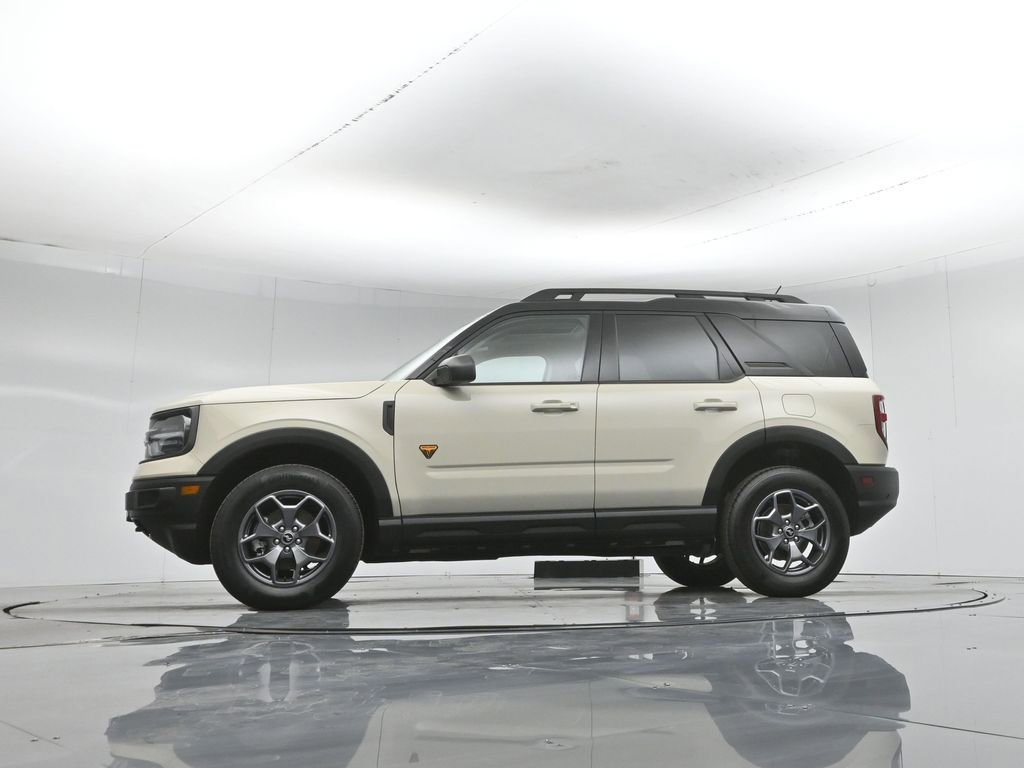 Certified 2024 Ford Bronco Sport Badlands w/ Premium Package AWD/4WD image 8
