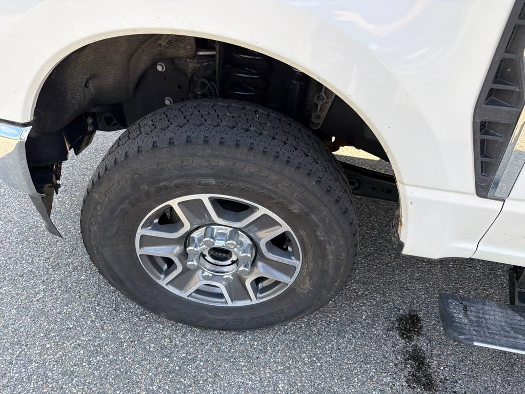 Certified 2023 Ford F250 Lariat w/ Lariat Ultimate Package AWD/4WD image 11