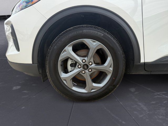 Certified 2025 Ford Escape ST-Line w/ Tech Pack #1 AWD/4WD image 14
