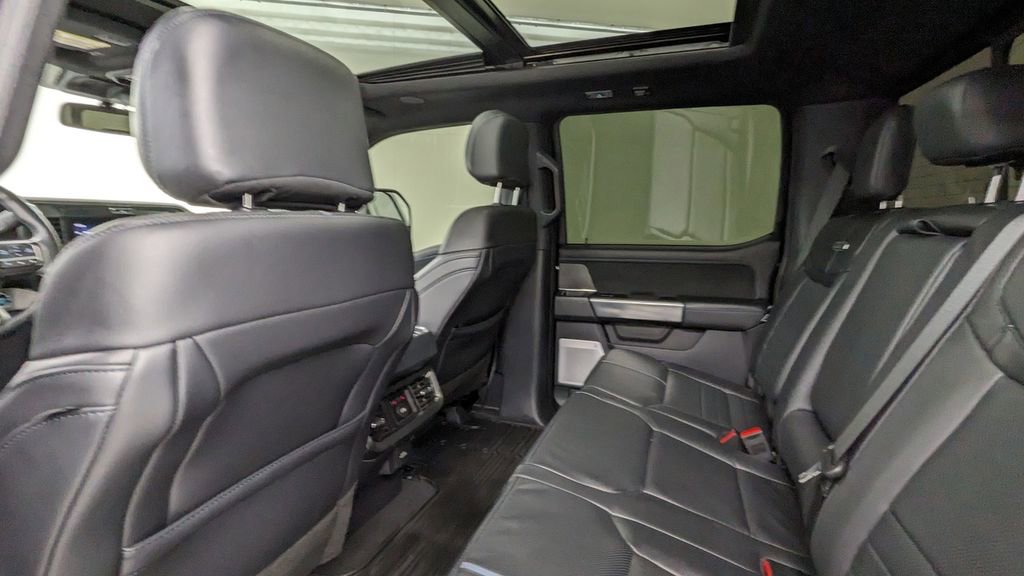 Certified 2025 Ford F250 Platinum AWD/4WD image 36