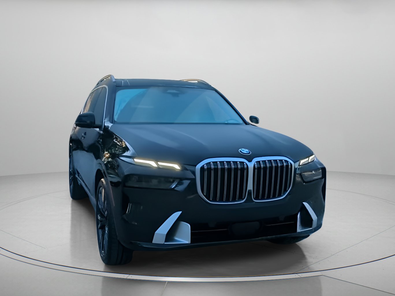 Used 2025 BMW X7 xDrive40i w/ Premium Package AWD/4WD image 5