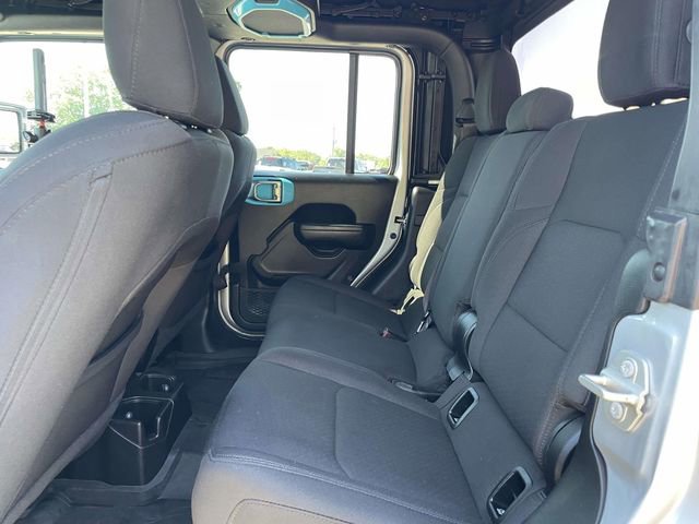 Used 2023 Jeep Gladiator Willys image 10