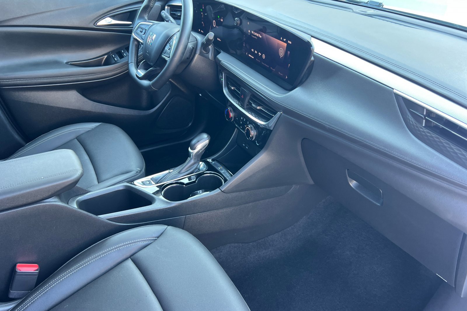 Used 2024 Buick Encore GX Sport Touring image 16