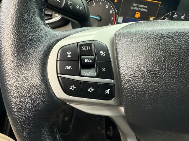 Certified 2022 Ford Explorer XLT w/ Equipment Group 202A image 24