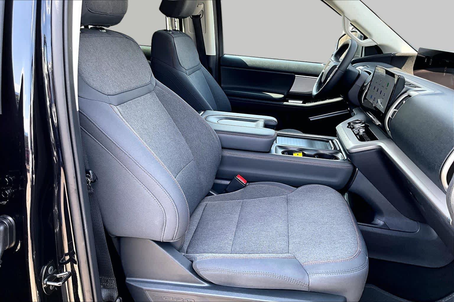 Certified 2025 Ford Expedition Active RWD image 11