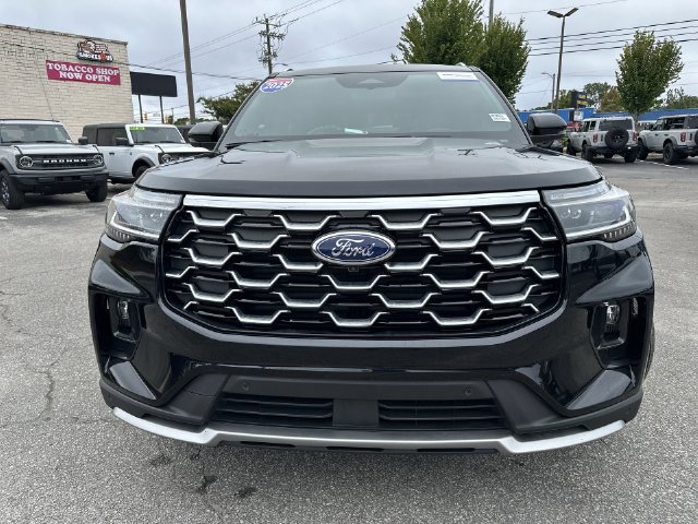 Certified 2025 Ford Explorer Platinum RWD image 9
