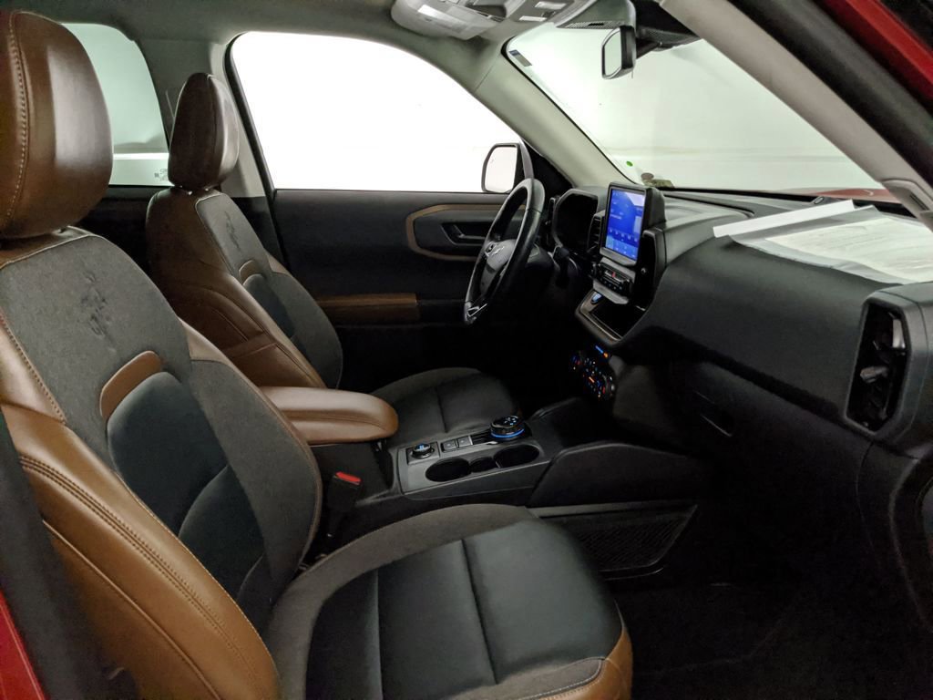 Certified 2023 Ford Bronco Sport Outer Banks w/ Tech Package image 27