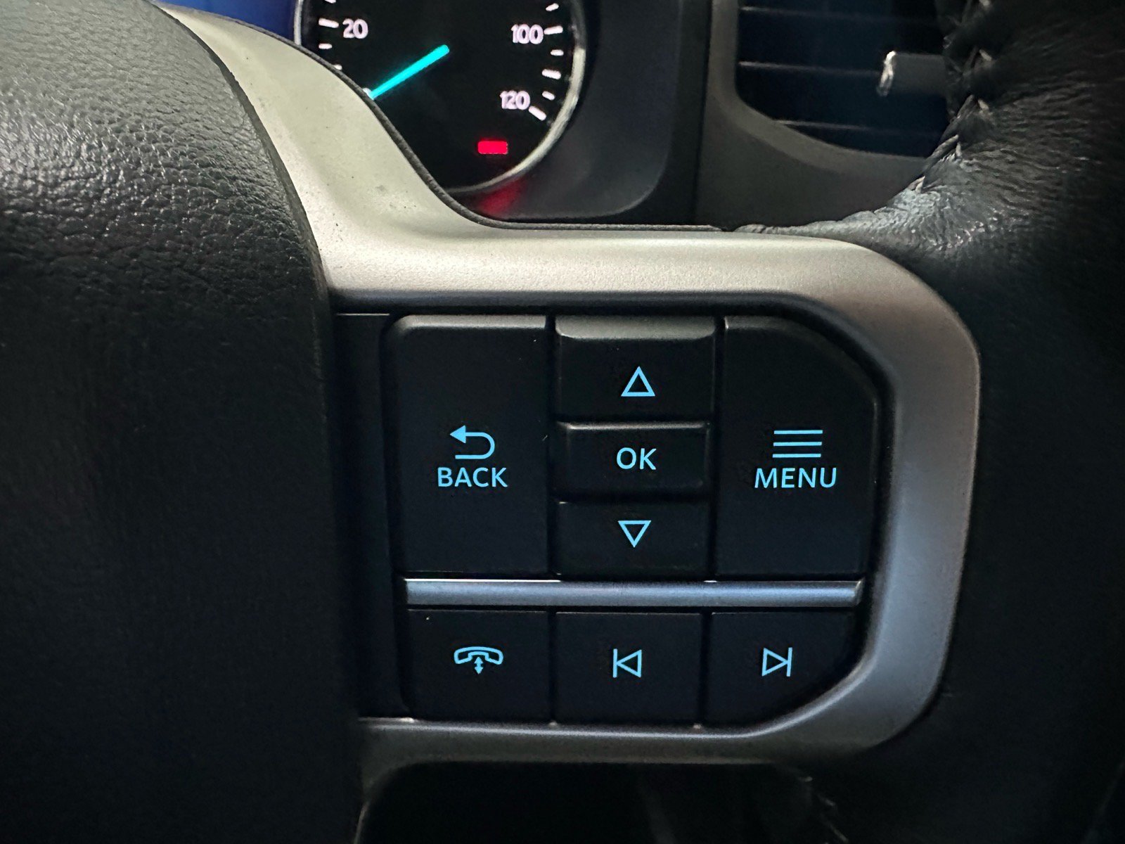 Certified 2024 Ford Expedition XLT RWD image 39