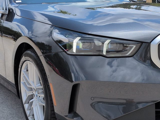 Used 2024 BMW 530i RWD image 11