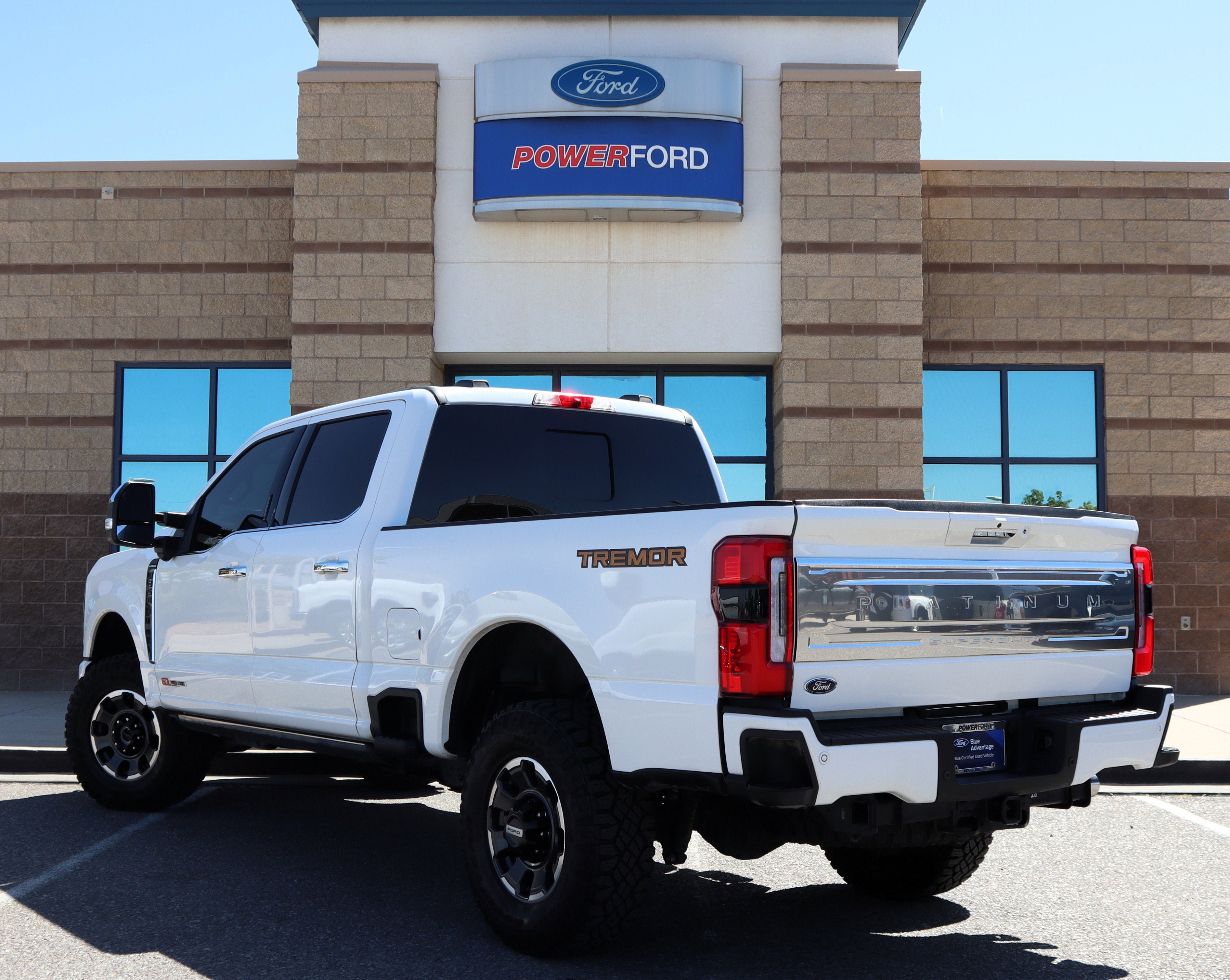 Certified 2024 Ford F350 Platinum w/ Tremor Off-Road Package AWD/4WD image 8