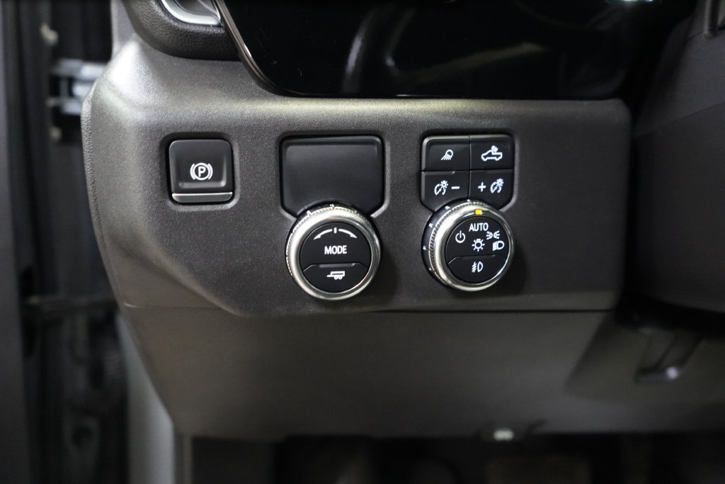 Used 2024 GMC Sierra 1500 SLT RWD image 36