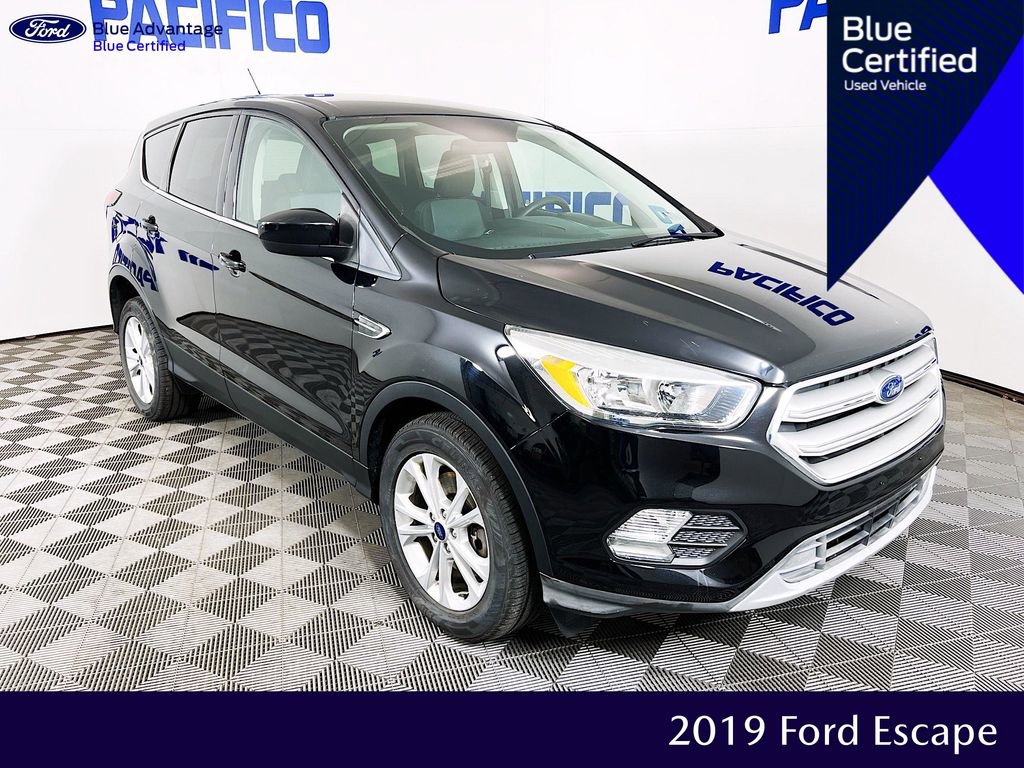 Certified 2019 Ford Escape SE AWD/4WD image 1